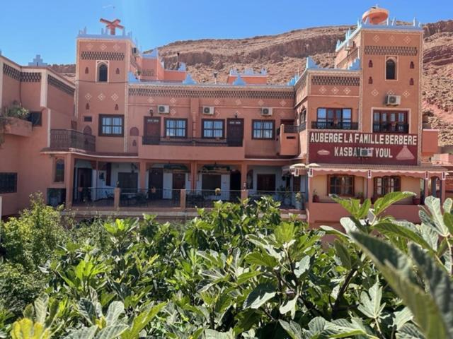 Отель Kasbah La Famille Berbere Boumalne Dades Экстерьер фото